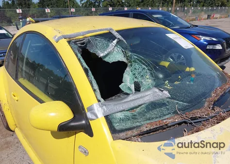 2002 Volkswagen New Beetle Gl z USA, uszkodzony, nr VIN 3VWBK21C62M428272